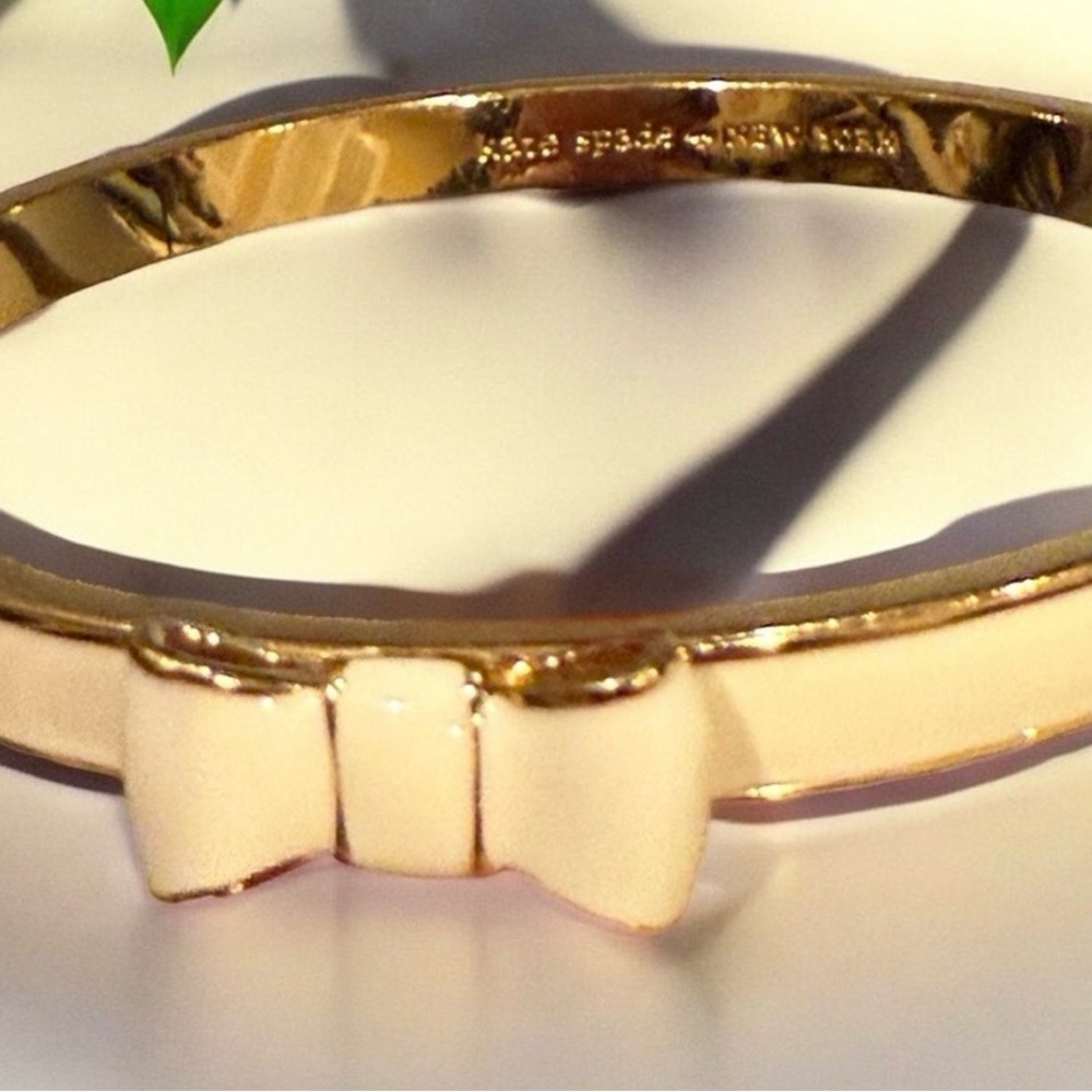 Kate Spade Cream and Gold Bow Bracelet